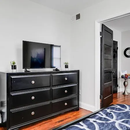 Appartamento Charming, Happy 1-Bed Oasis: Rva Retreat Awaits!